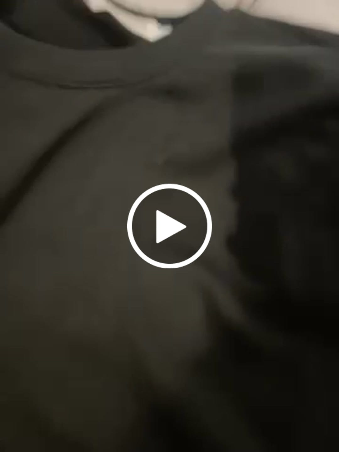 Customer video review of UC055 Apex Raw Hem Boxy Tee - Black