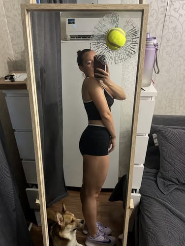 Customer photo review of Women’s Top & Shorts Workout Set – Linea Short
