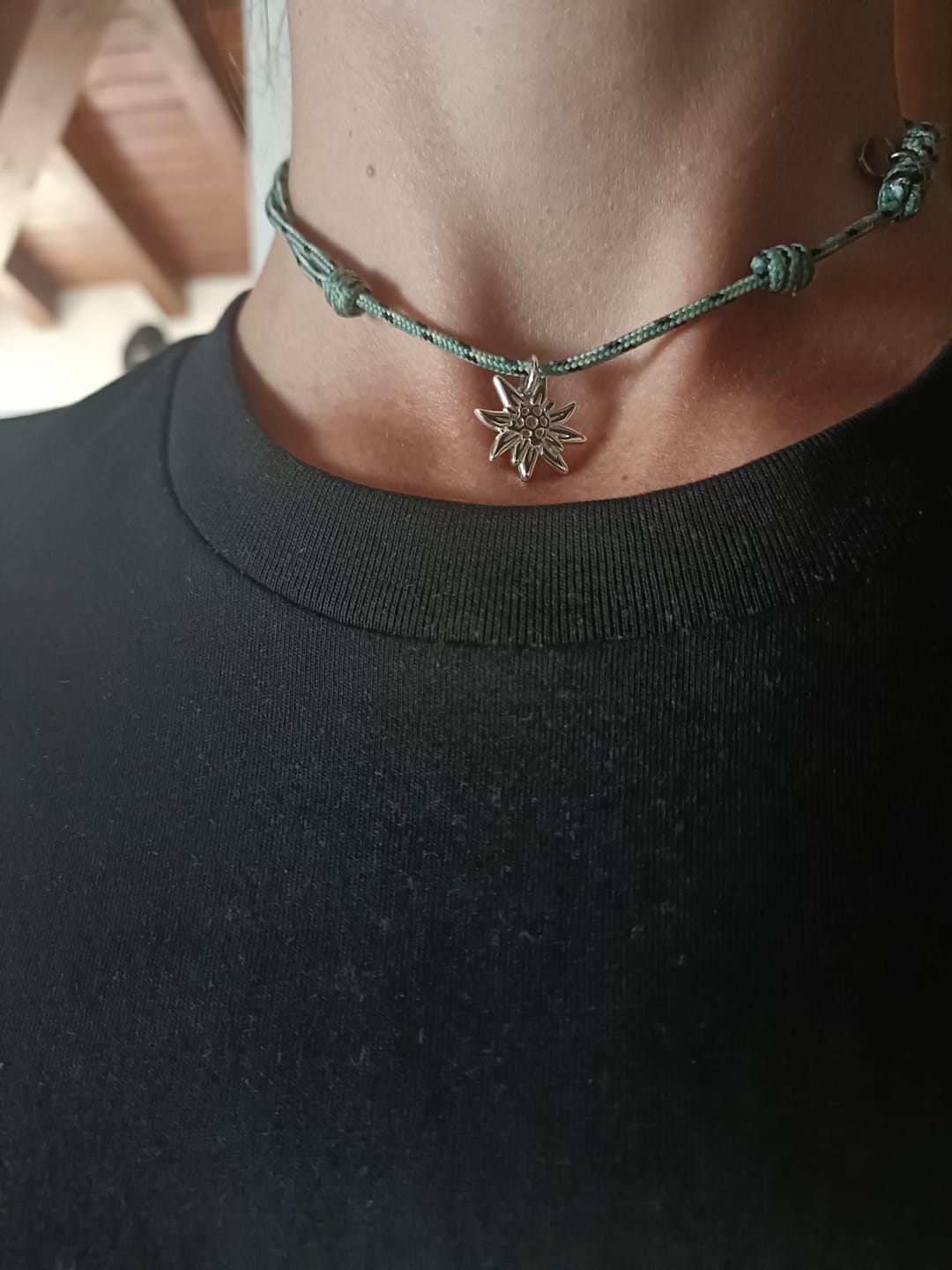 Customer photo review of Collana Stella Alpina d’Inverno – Pendente in Argento 925