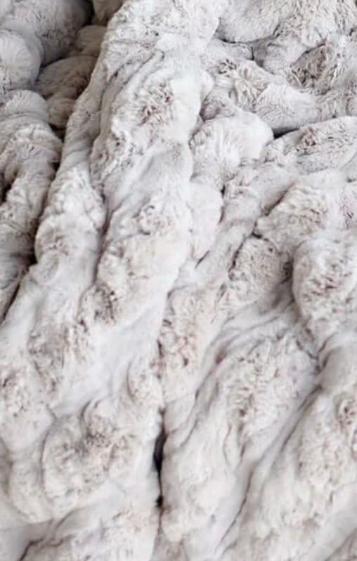 Customer photo review of Ultra Sorbet Silver Cloud Blanket