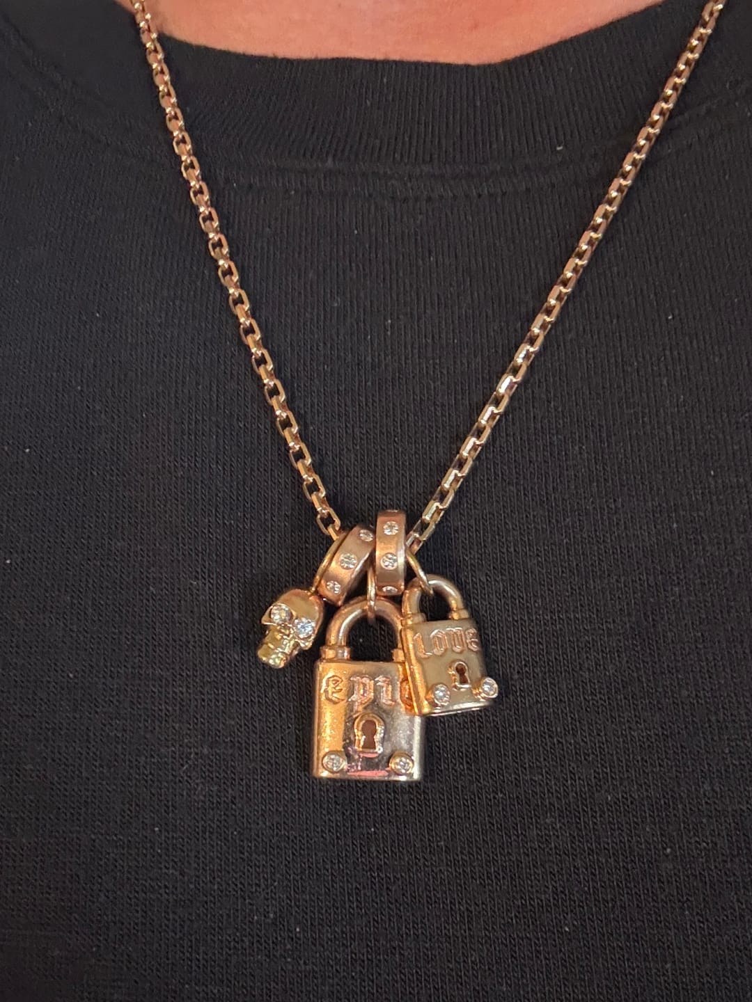 Customer photo review of Gold Flush Set Loop