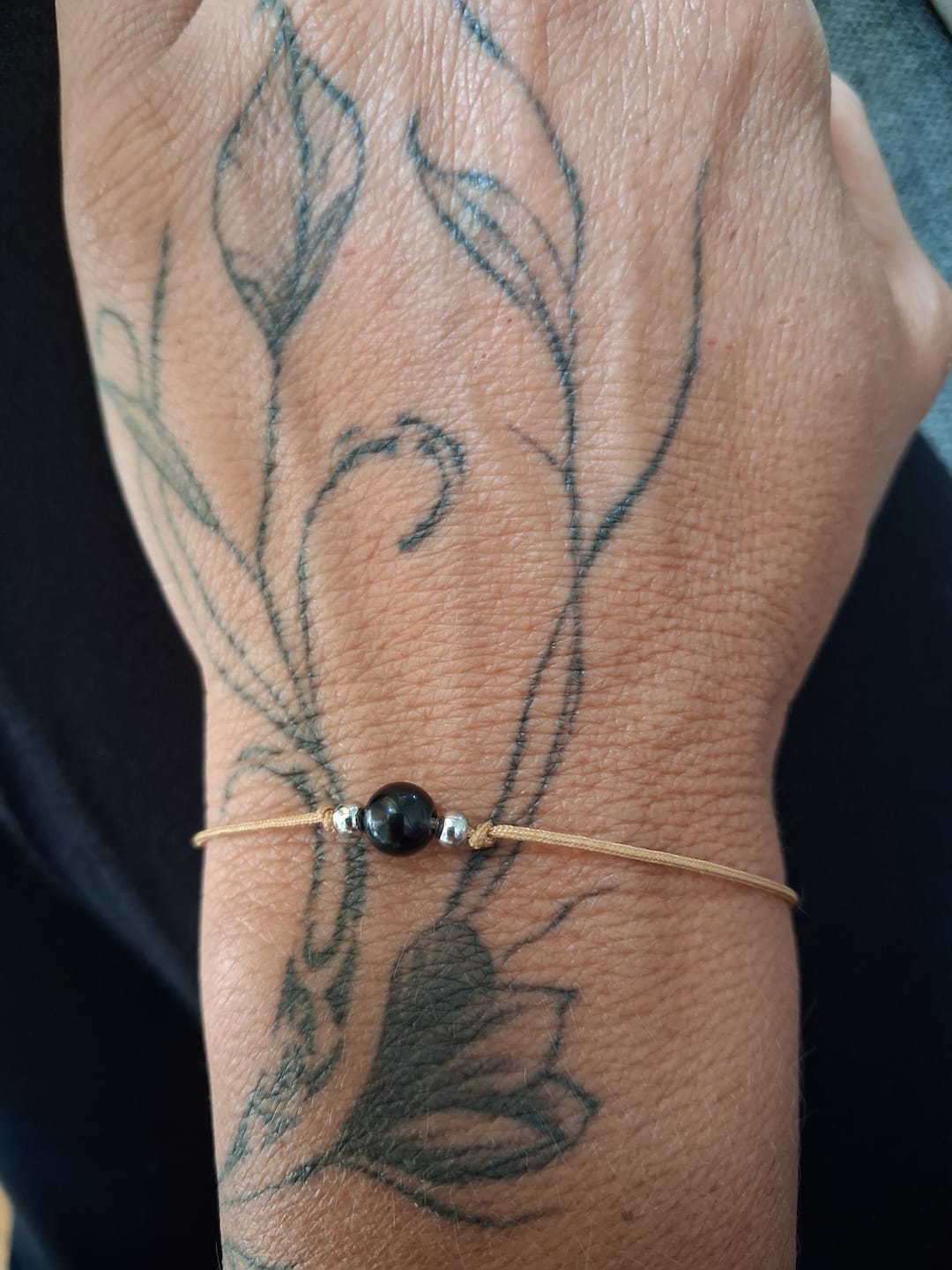 Customer photo review of Obsidian Armband - Naturband