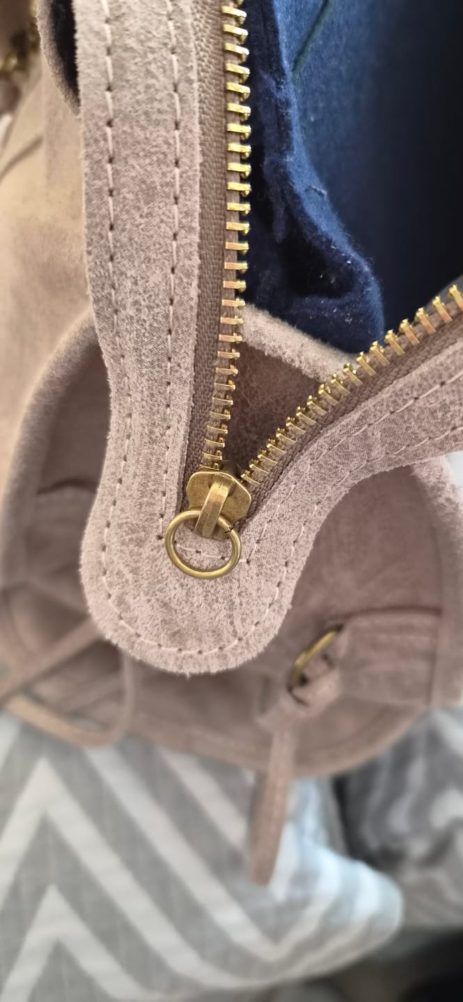 Customer photo review of It girl bag taupe