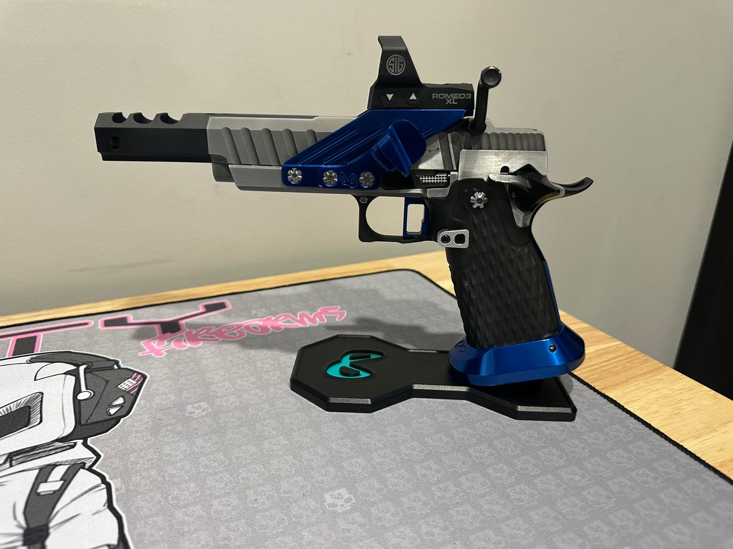 Customer photo review of 1911/2011 Extended Magazine Release | STI, Bul Armory Compatible