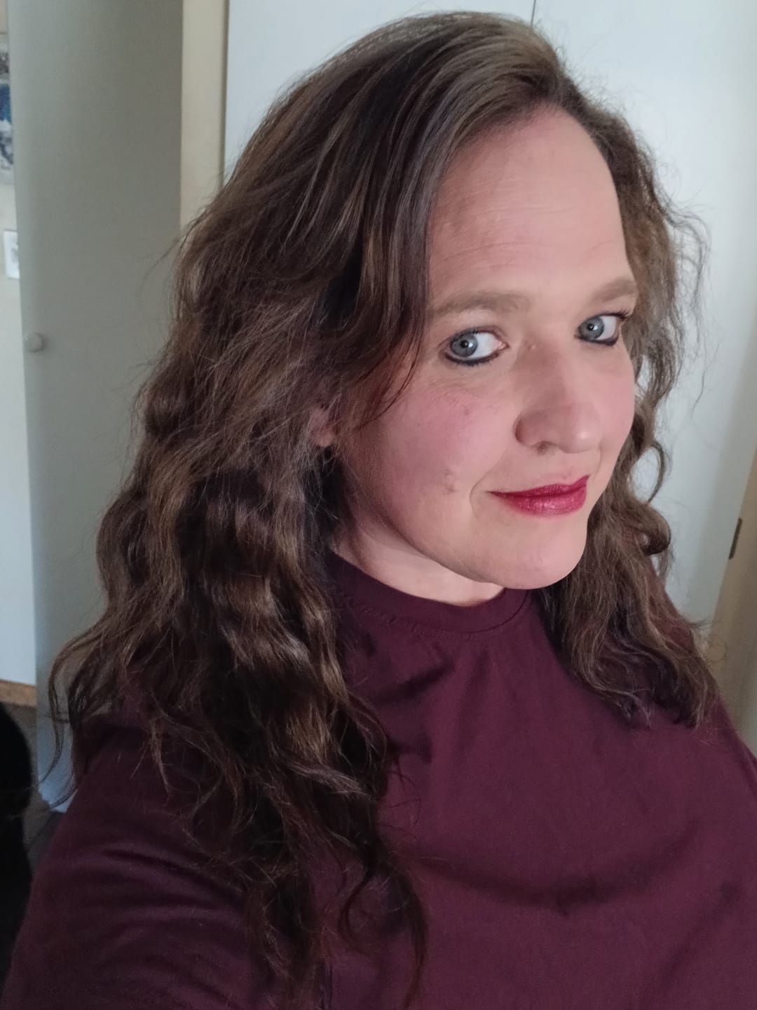 Customer photo review of Moyoko Bombshell Beach Waver - 3 Barrel Curling Iron for Waves