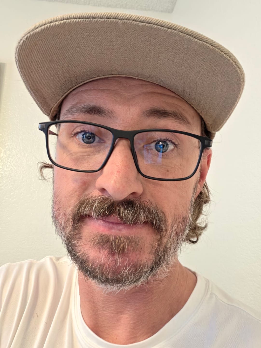 Customer photo review of Frankie | 180° Flex Hinge Magnetic Clip-on Eyeglasses Sunglasses | ZanyLen New