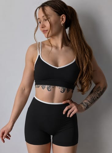Customer photo review of Women’s Top & Shorts Workout Set – Duo Short