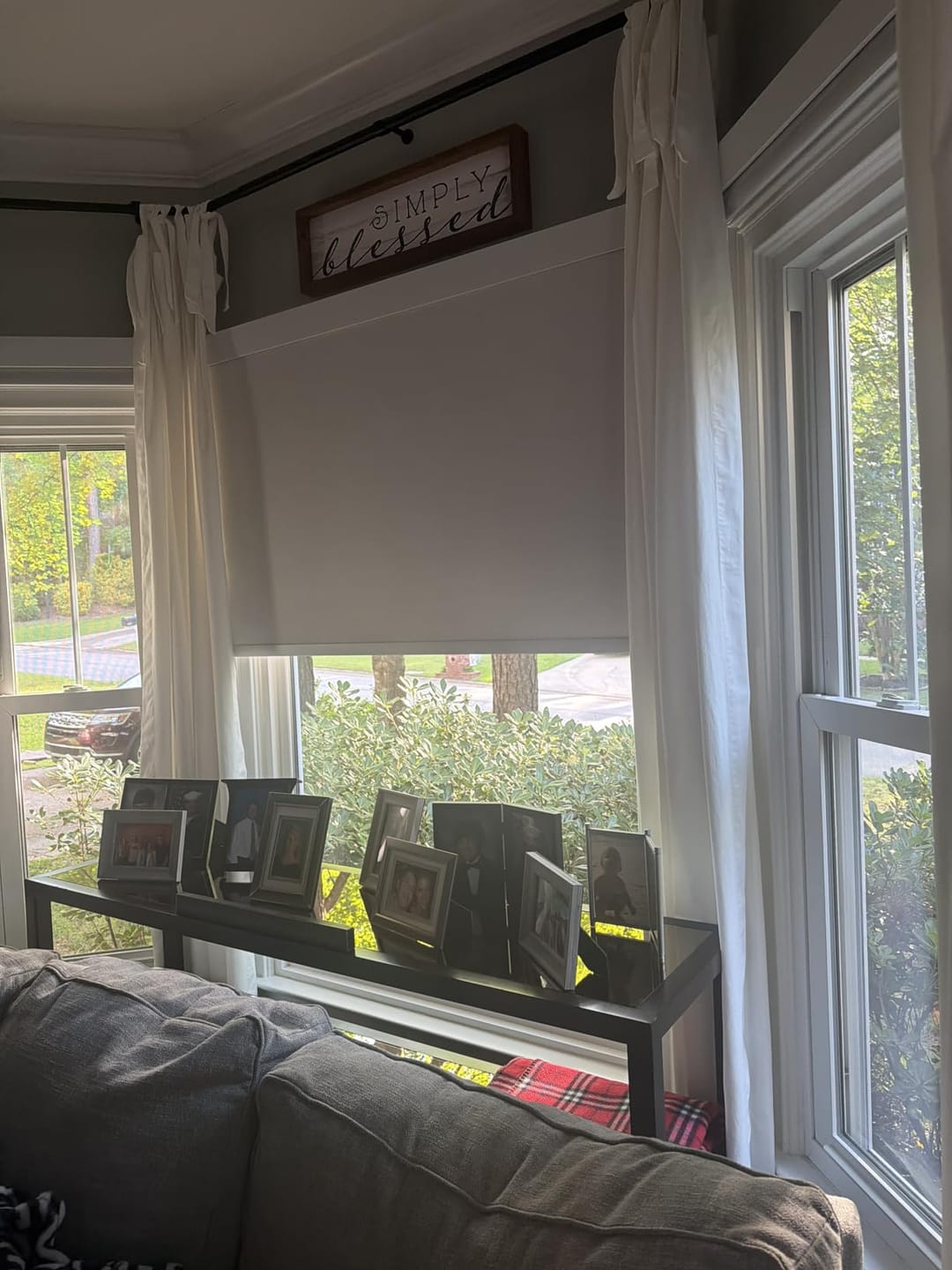 Customer photo review of Bringnox Motorized Roller Shades 100% Blackout Linen