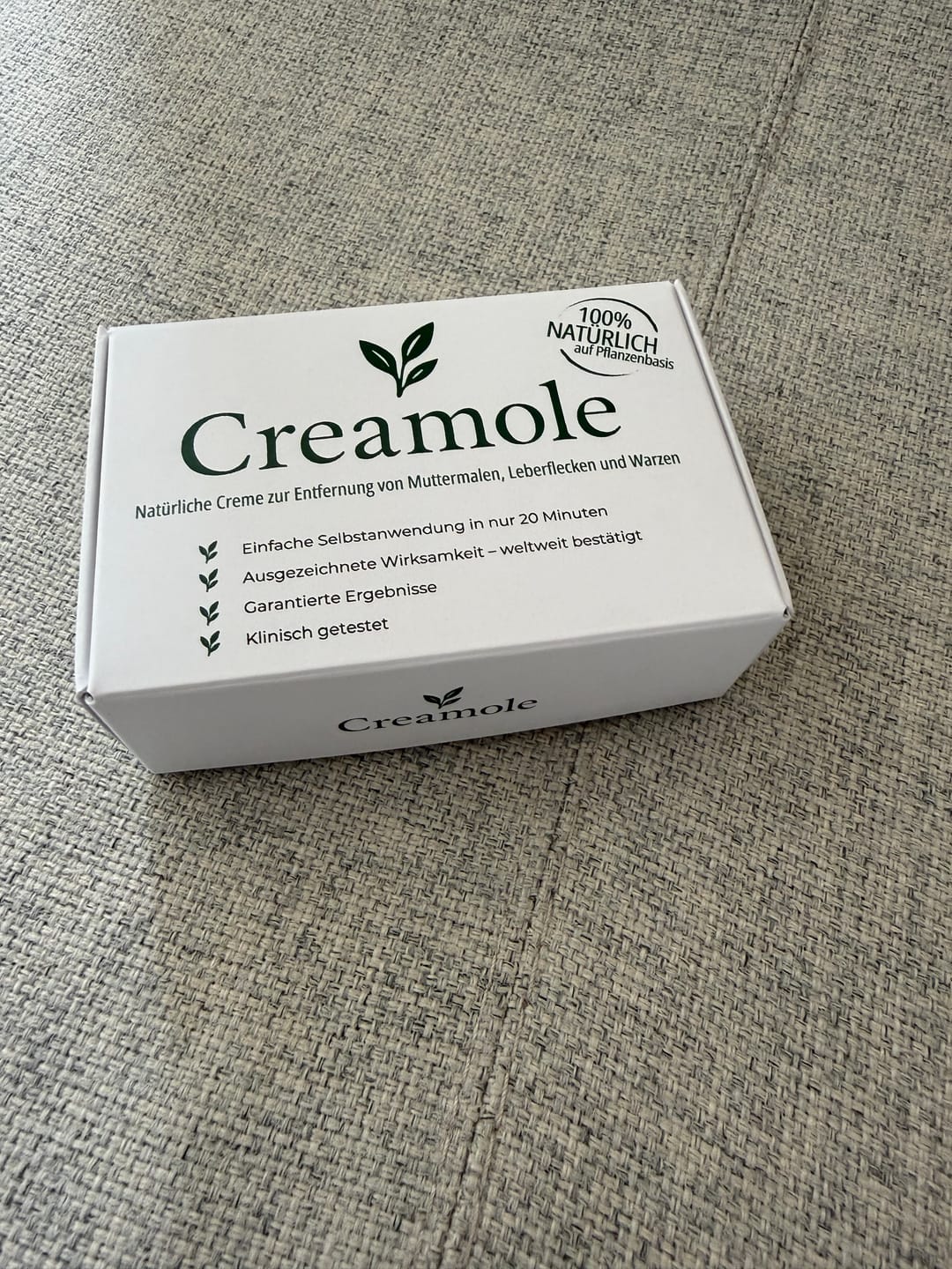 Customer photo review of Creamole - Pflanzliche Creme zur Entfernung von Muttermalen, Leberflecken & Warzen