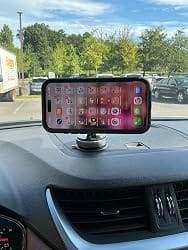 Customer photo review of Kareeq MagDrive™ 360 — Magnetic Car Phone Mount