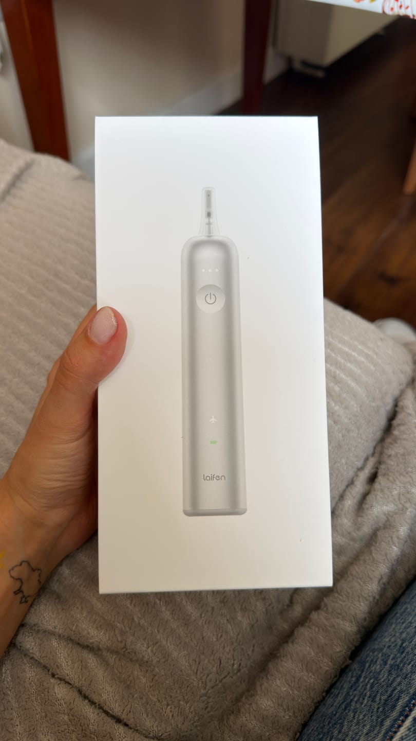 Customer photo review of Laifen Wave Pro Electric Toothbrush