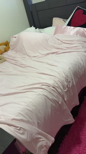 Customer photo review of MarshMellow Comforter