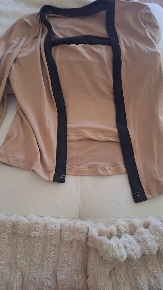 Customer photo review of Ninonine "Valerie" | Contrast Piping Faux-Layered Top