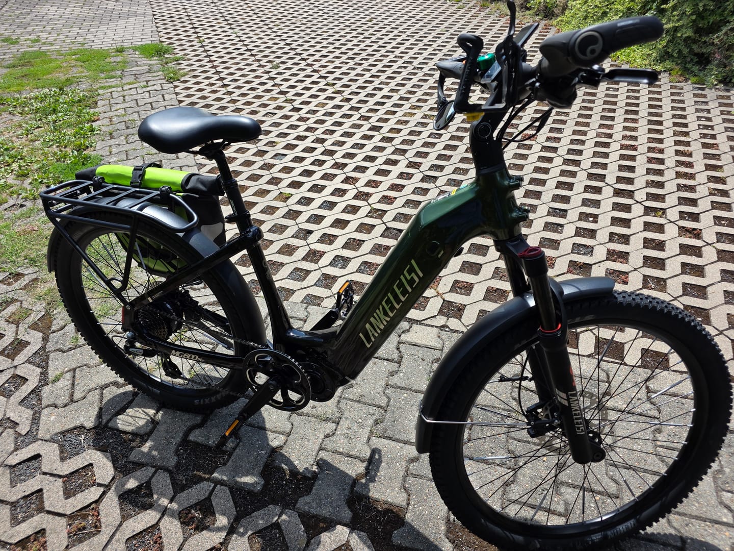 Customer photo review of Lankeleisi MG600 Lite 250W 27.5" Electric Trekking Bike 720Wh SUV E-bike with Switchable Sensor 36V 20Ah Battery