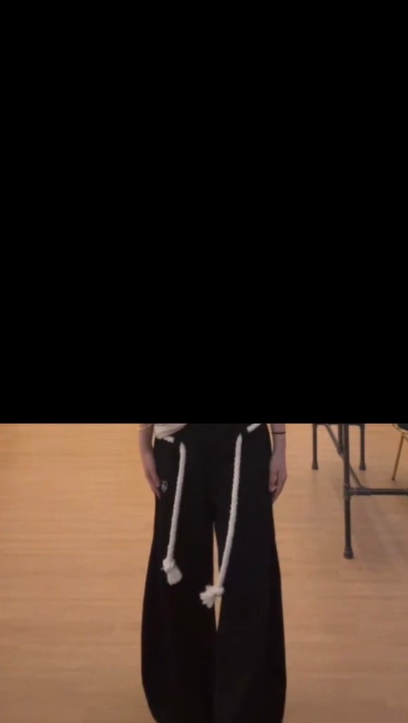 Customer photo review of Aelfric Eden Super Baggy Barrel Sweatpants