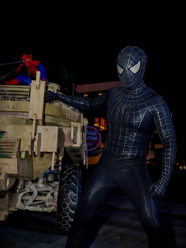 Customer photo review of Tailor made!  Sam Raimi Spiderman 3 Symbiote Suit (Replica Grade)(Screen Printed)