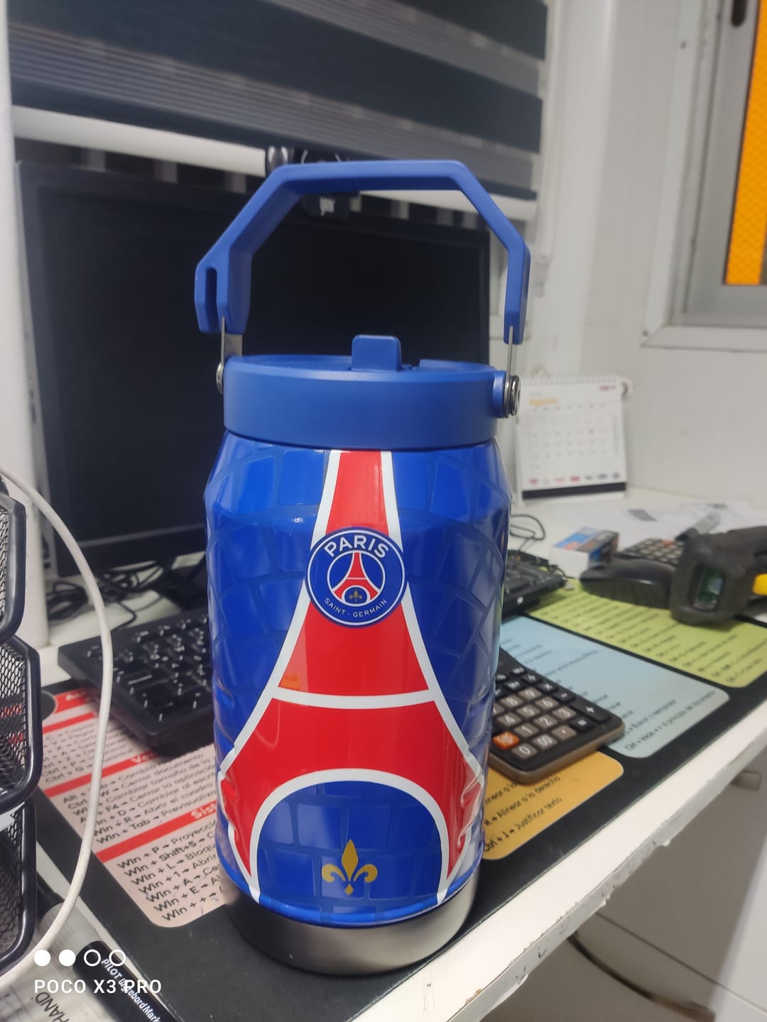 Customer photo review of Stanley 1913 x Paris Saint Germain - Botellón Hidratación PSG Nouveau | 1,9 Lt