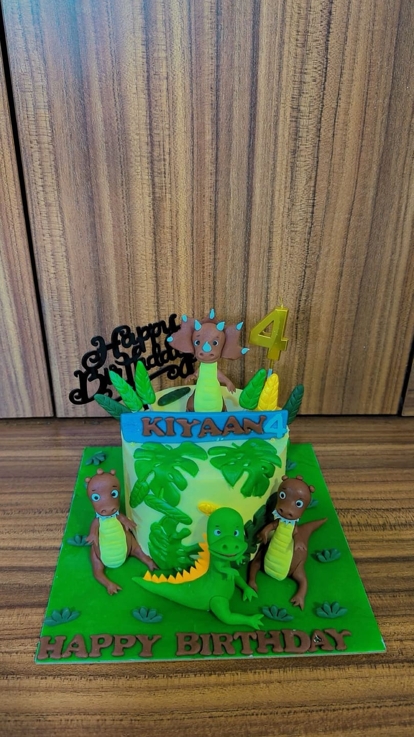 Customer photo review of Baby Dino Themed Cake
