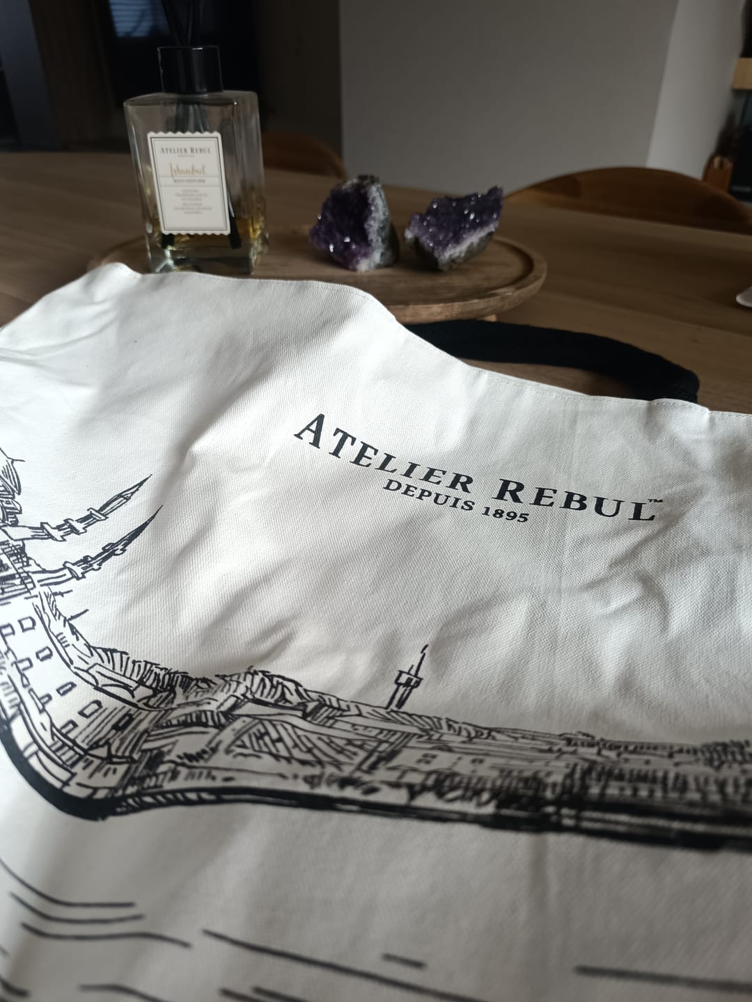 Customer photo review of Luxe Summer Bag