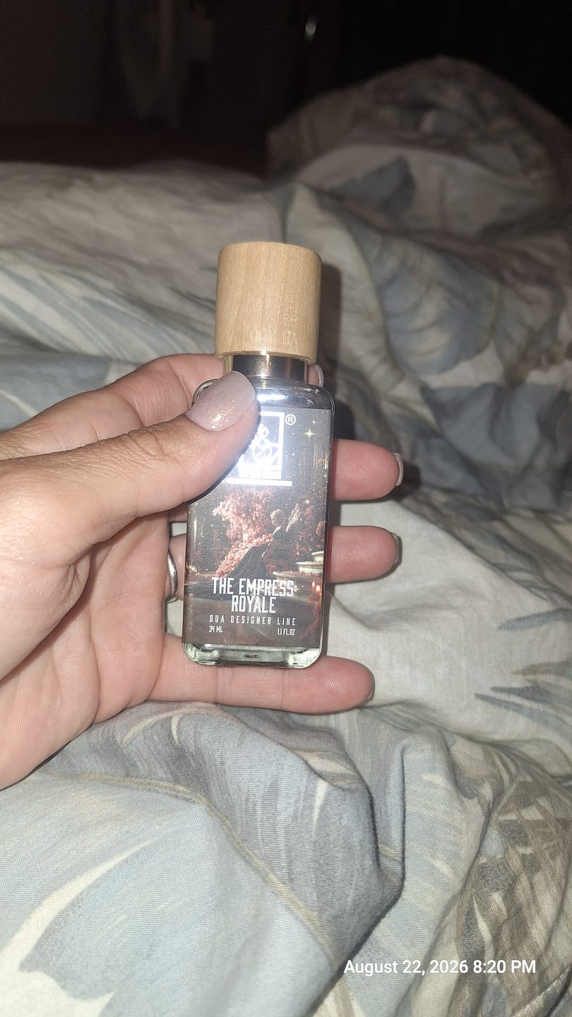 Customer photo review of The Empress: Royale