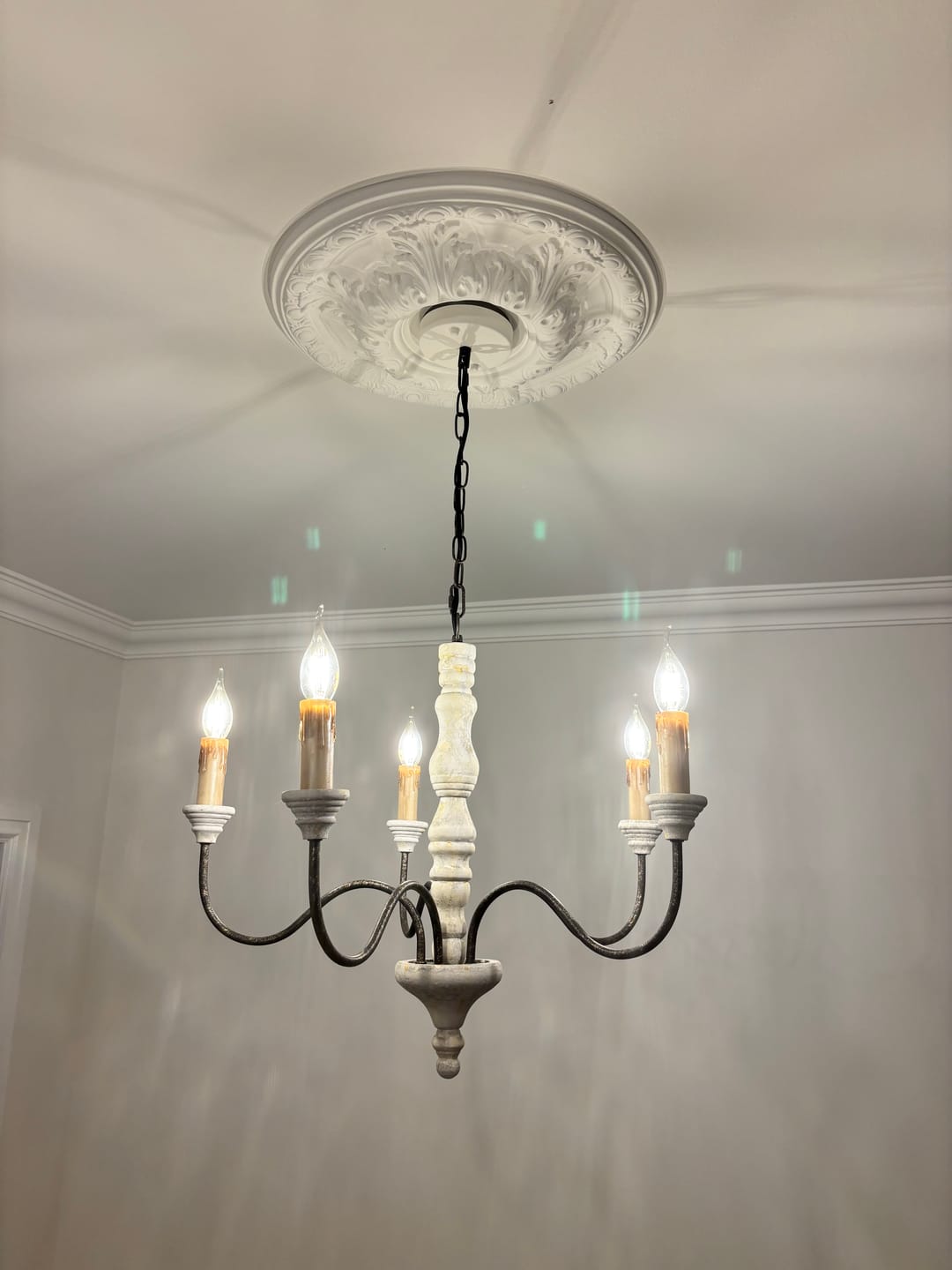 Customer photo review of Farmhouse 5-Light Candle Style Chandelier