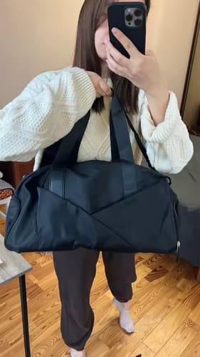 Customer photo review of Women’s Gym Bag – Moove
