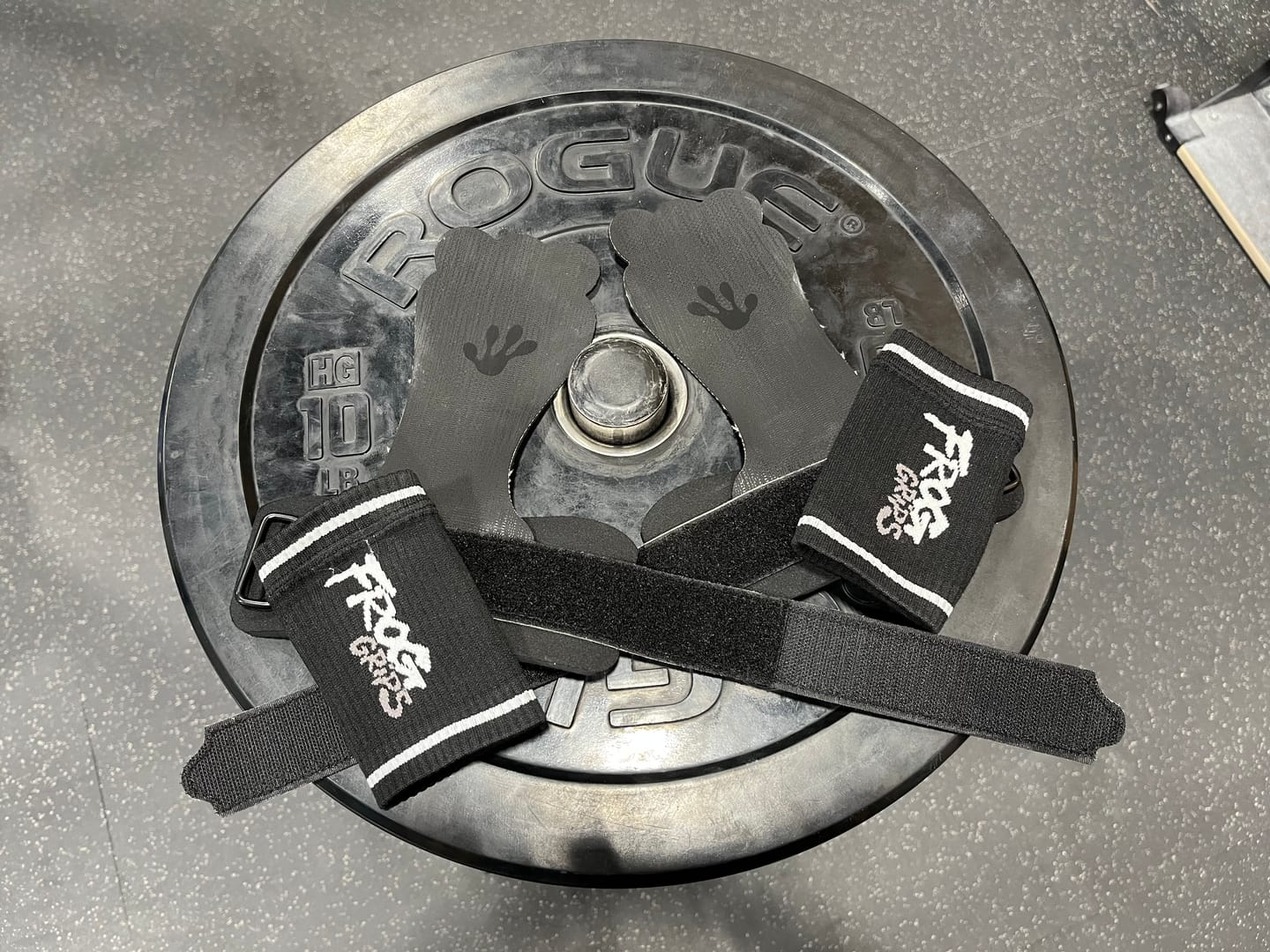 Customer photo review of FROG GRIPS® ELITE HYBRID - Fingerless Black