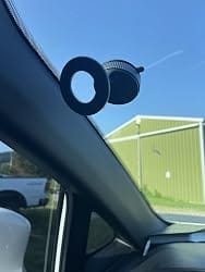 Customer photo review of Kareeq MagDrive™ 360 — Magnetic Car Phone Mount
