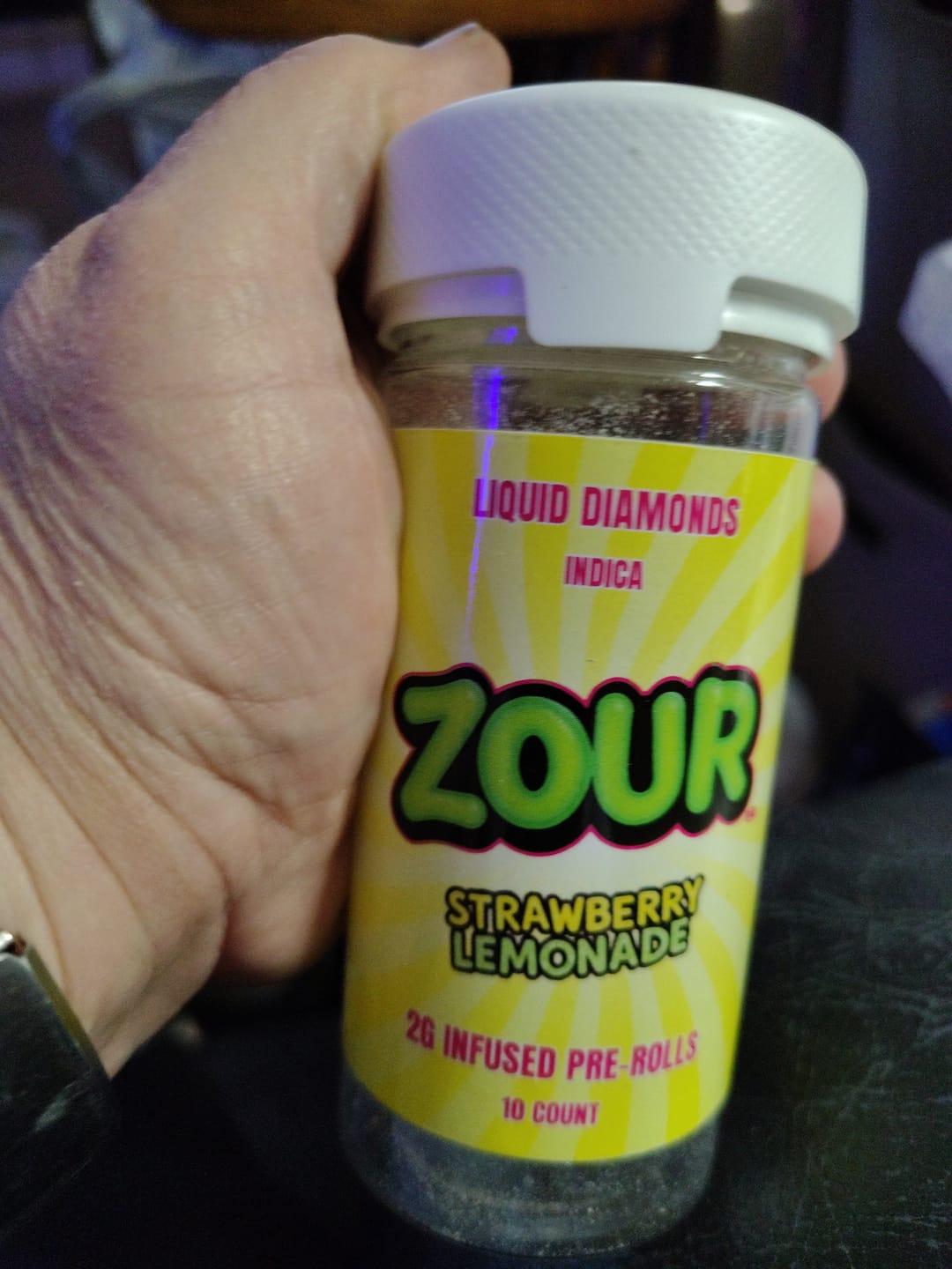 Customer photo review of 10CT ZOUR STASH STRAWBERRY LEMONADE 2G PREROLLS