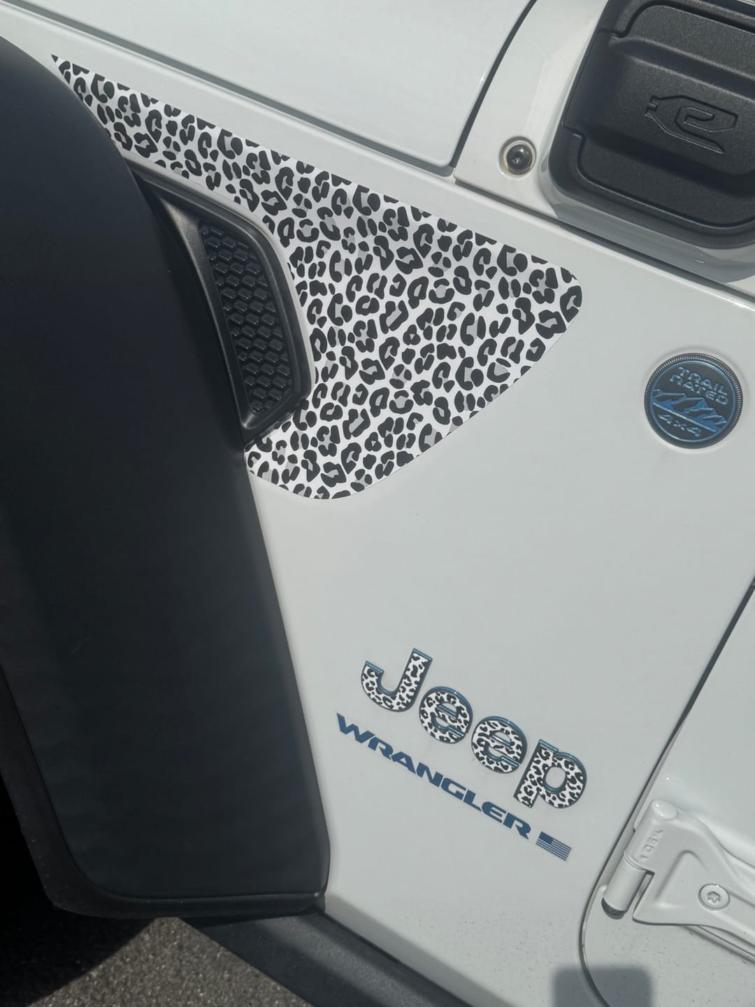 Customer photo review of Fender Vent Decal Set | Animal Print - fits Wrangler JL & Gladiator JT