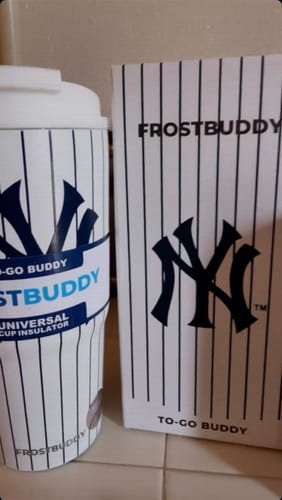Customer's To-Go Buddy New York Yankees cup next to its matching striped product box.