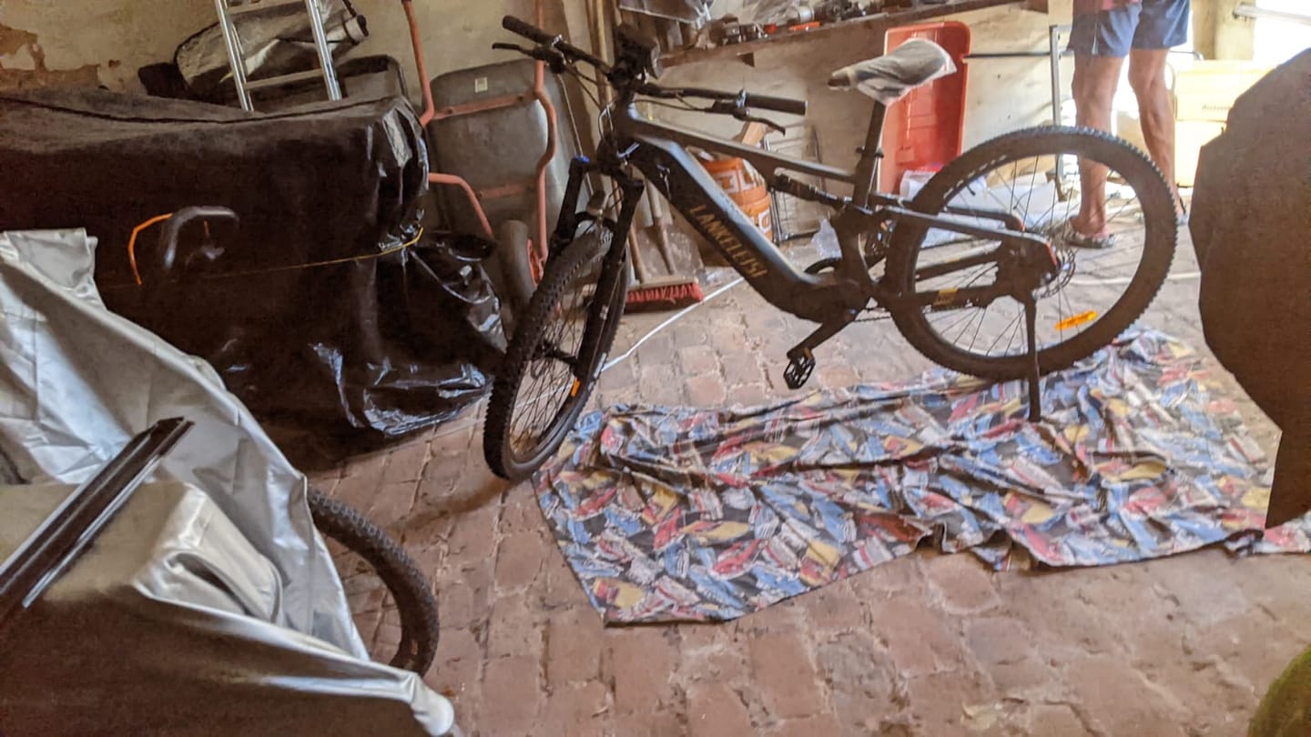 Customer photo review of Lankeleisi MG600 Pro 250W 29" Trails E-Mountain Bike 150/130 mm Full Suspension EMTB 960Wh Battery