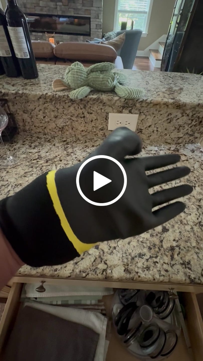 Customer video review of Pitmaster Gloves