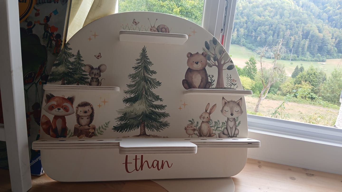 Customer photo review of Tonie Regal aus Holz, Toniebox Regal personalisiert fröhliche Waldtiere