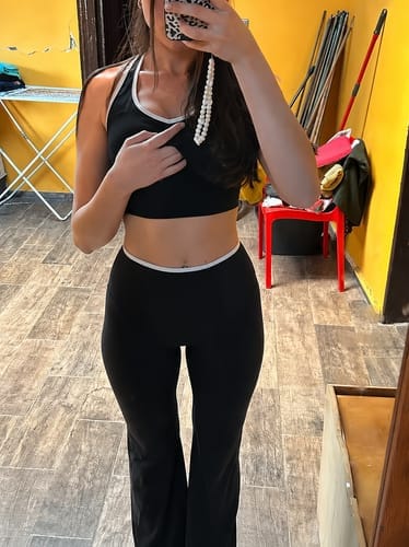 Customer photo review of Women’s Top & Flare Pants Set – Linea Flare