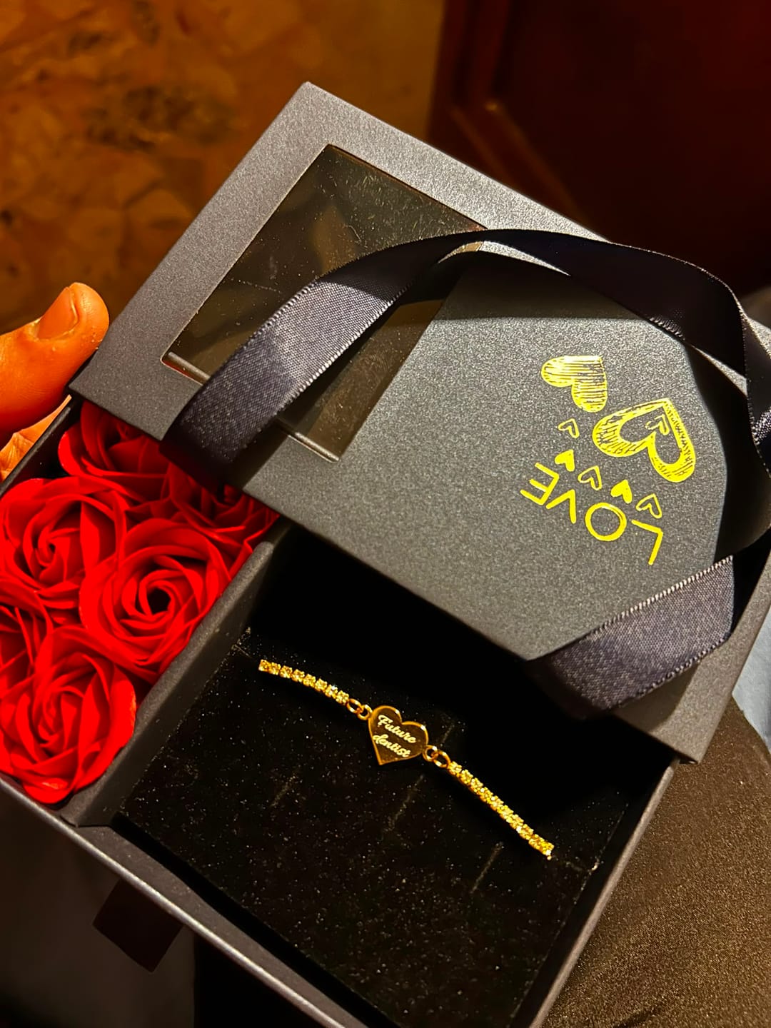 Customer photo review of Bracciale Tennis con Cuore Personalizzabile