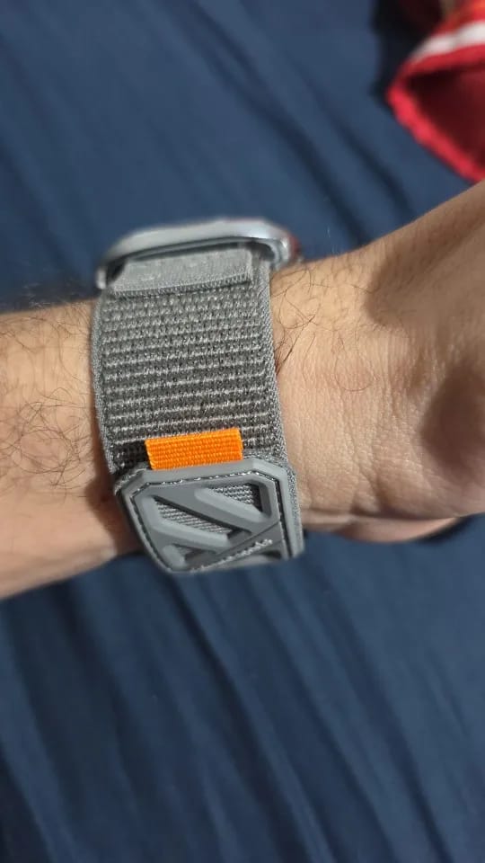 Customer photo review of Samsung Galaxy Sport Magnetic Nylon Watch Band – Ultra/Ultra2