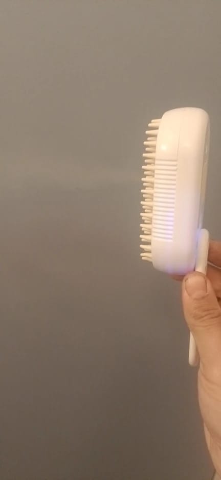 Customer photo review of ™CloudComb- מברשת אדים חכמה לטיפול בנשירה