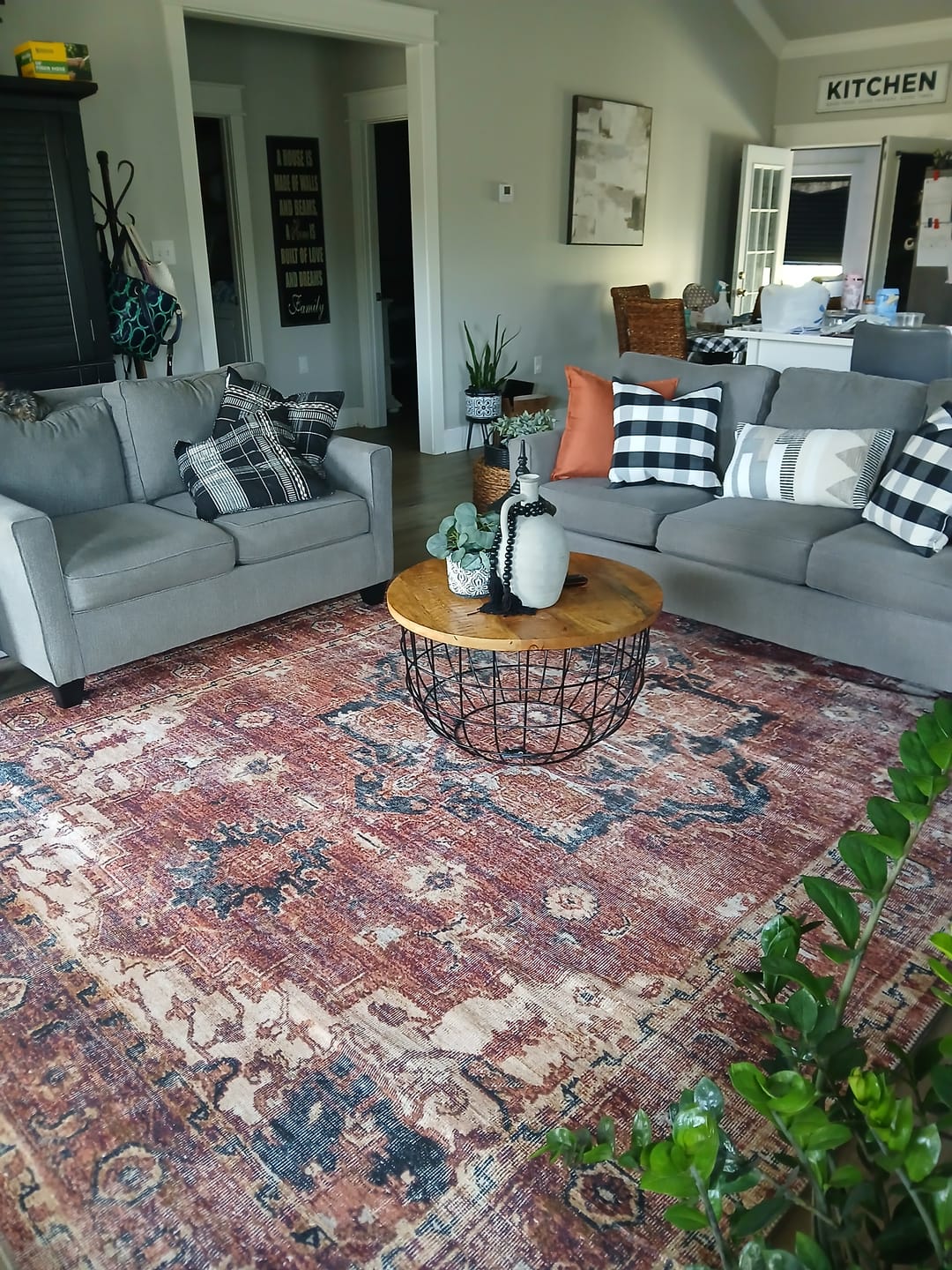 Customer photo review of Distressed Vintage Cezanne Area in Multicolor Rug