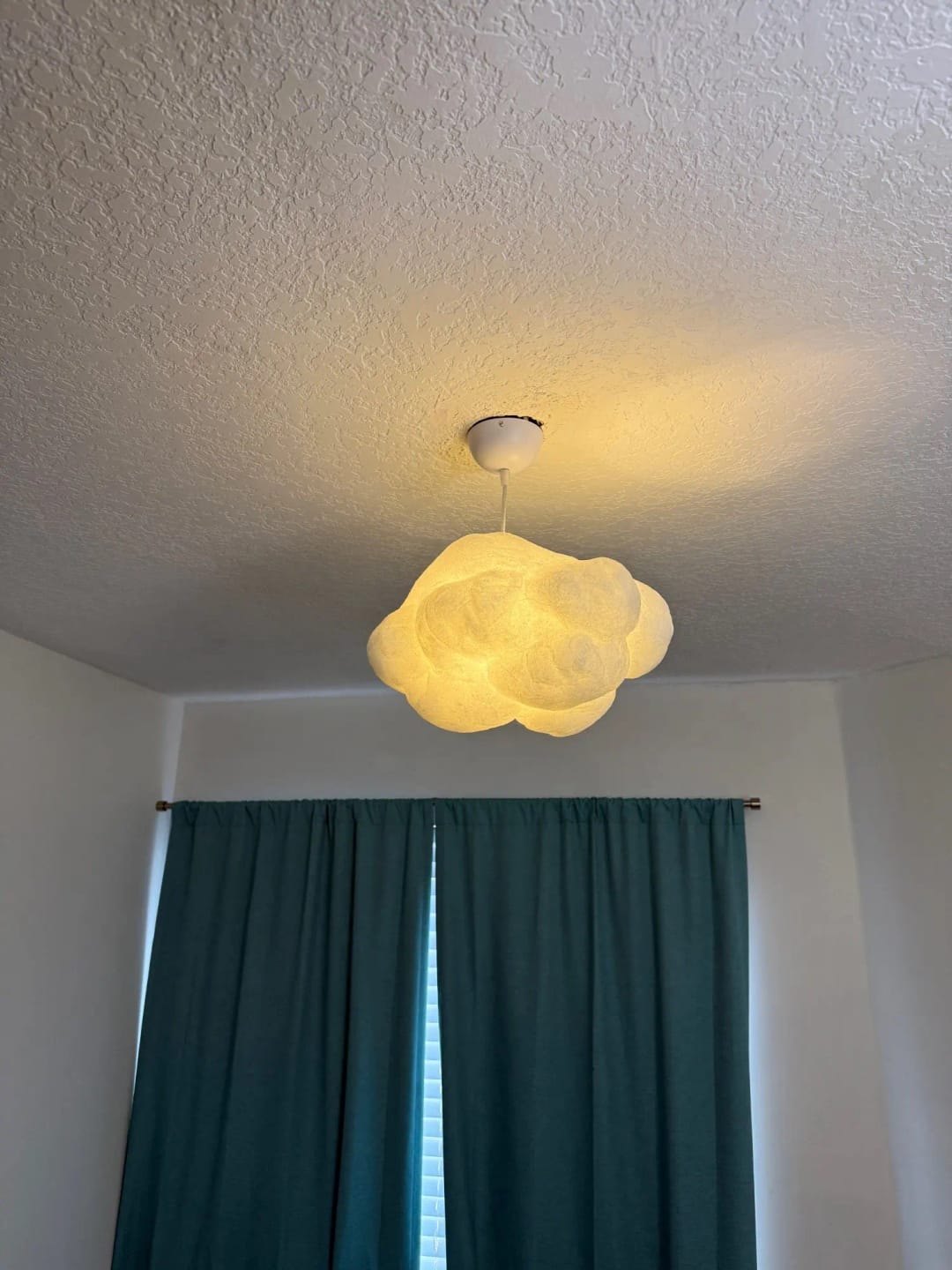 Customer photo review of Cloud Chandelier Restaurant Lamps Modern White Floating Pendant Light Dining Room Hanging Lamp