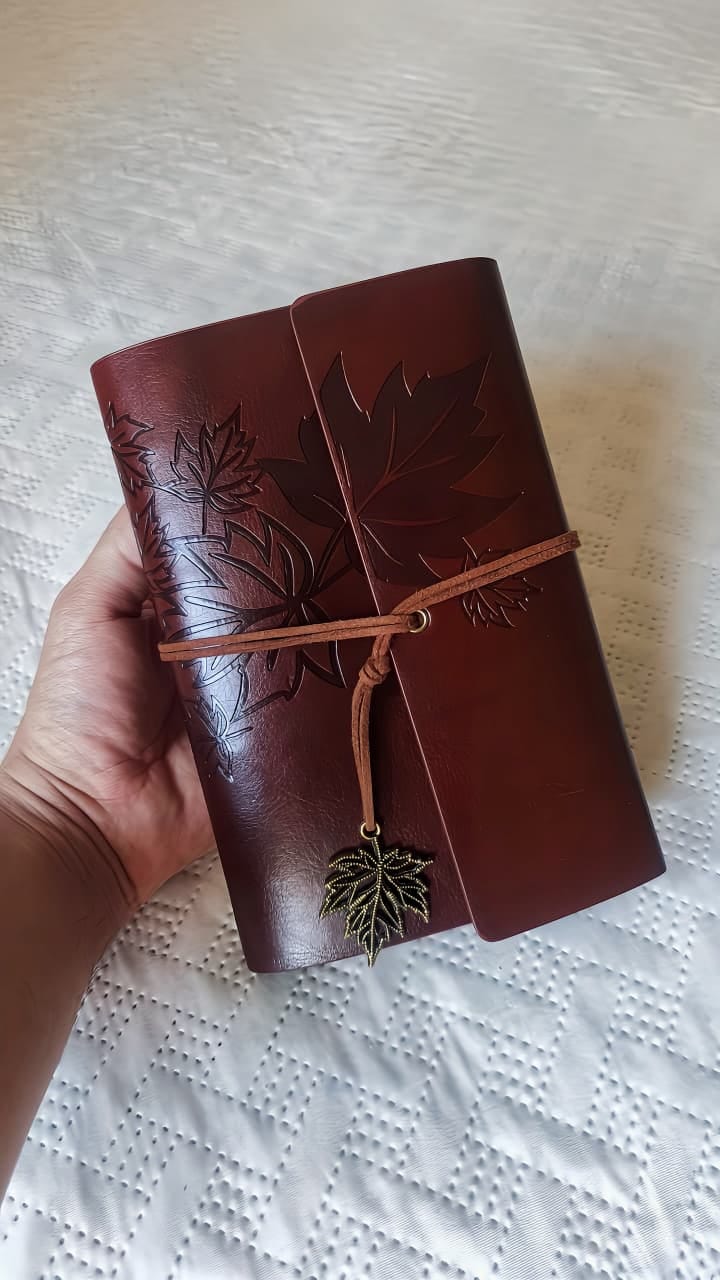 Customer photo review of Notebook Vintage Papel Kraft