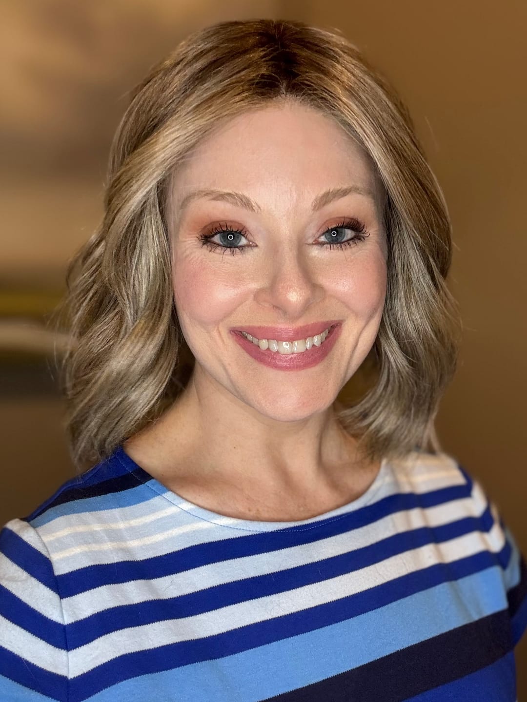 Customer photo review of JUST THRIVE - Soft Beige Blonde