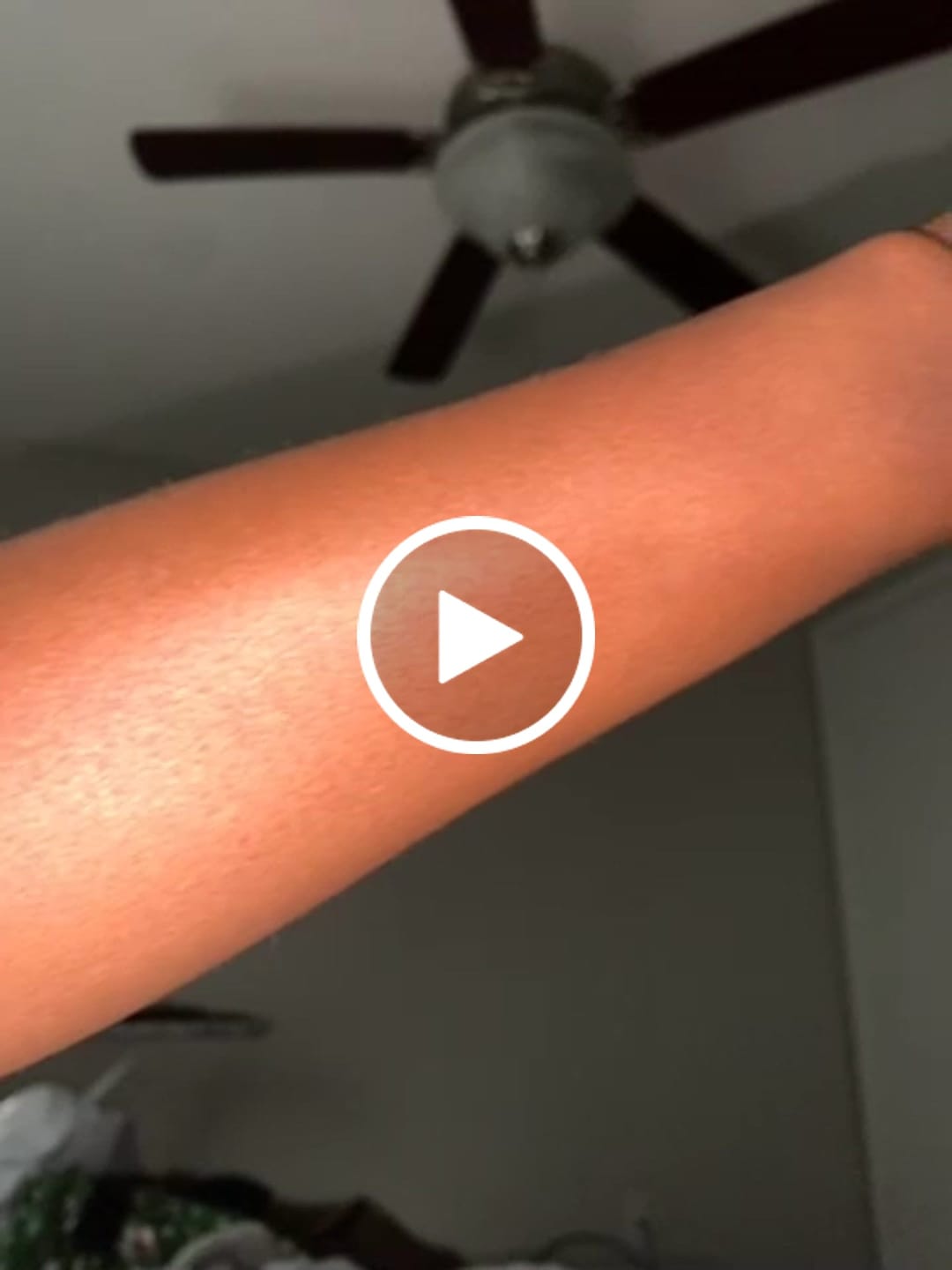 Customer video review of Gluta Secret Lightening Body Lotion – 17.64 oz | Brightening & Moisturizing with Carrot Oil