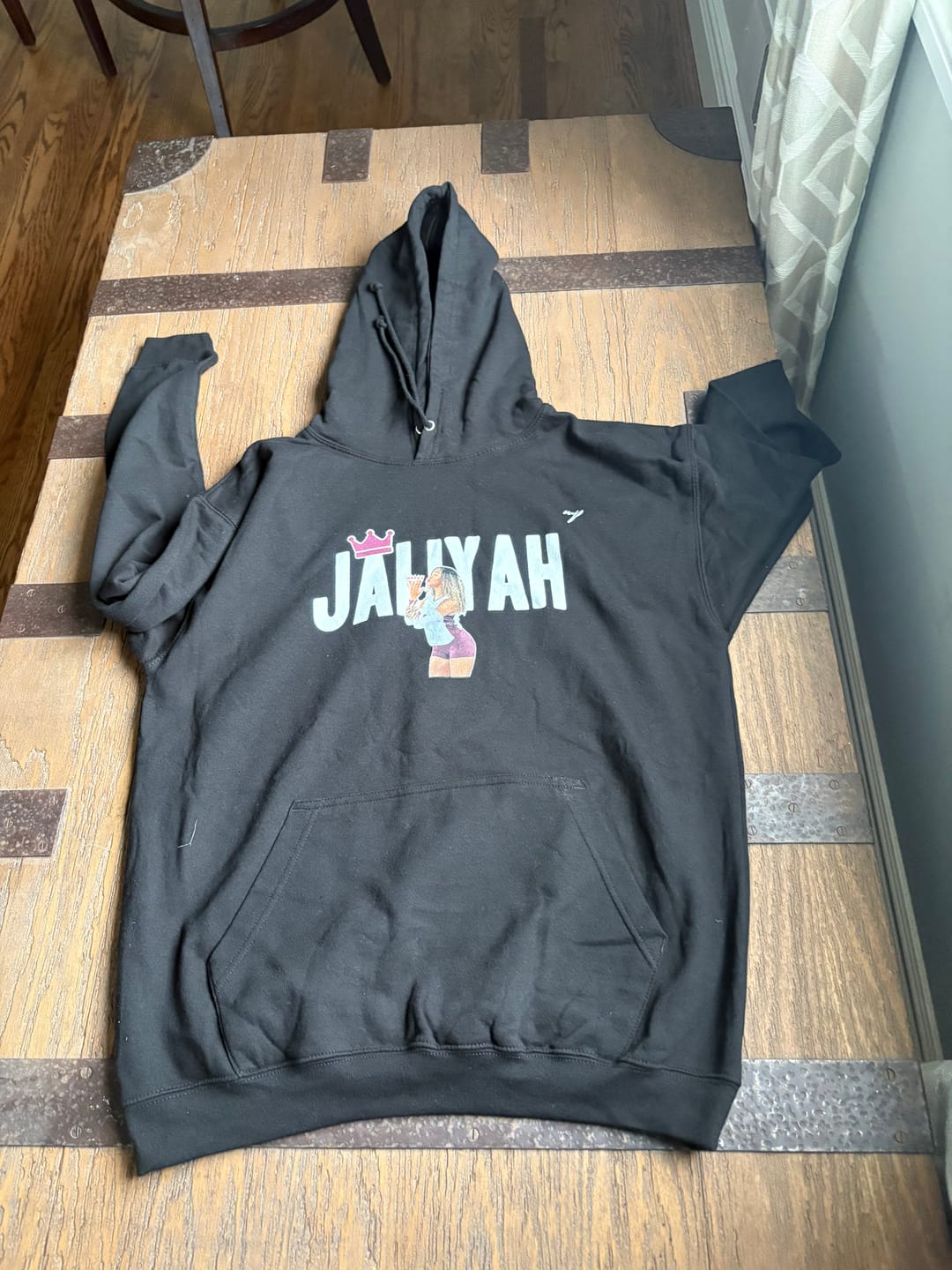 Customer photo review of Jaliyah Cohnes Crewneck