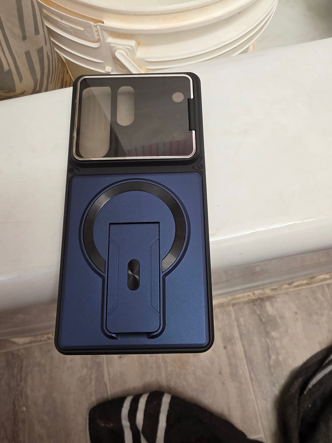 Customer photo review of TYIIPLUS™ Magnetic Kickstand Phone Case forS Series – Shockproof Slim Case with Camera Lens Protection & Hidden Stand