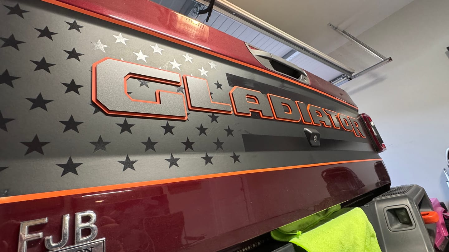 Customer photo review of Jeep "GLADIATOR" Tailgate Emblem -  Two Color Stacked
