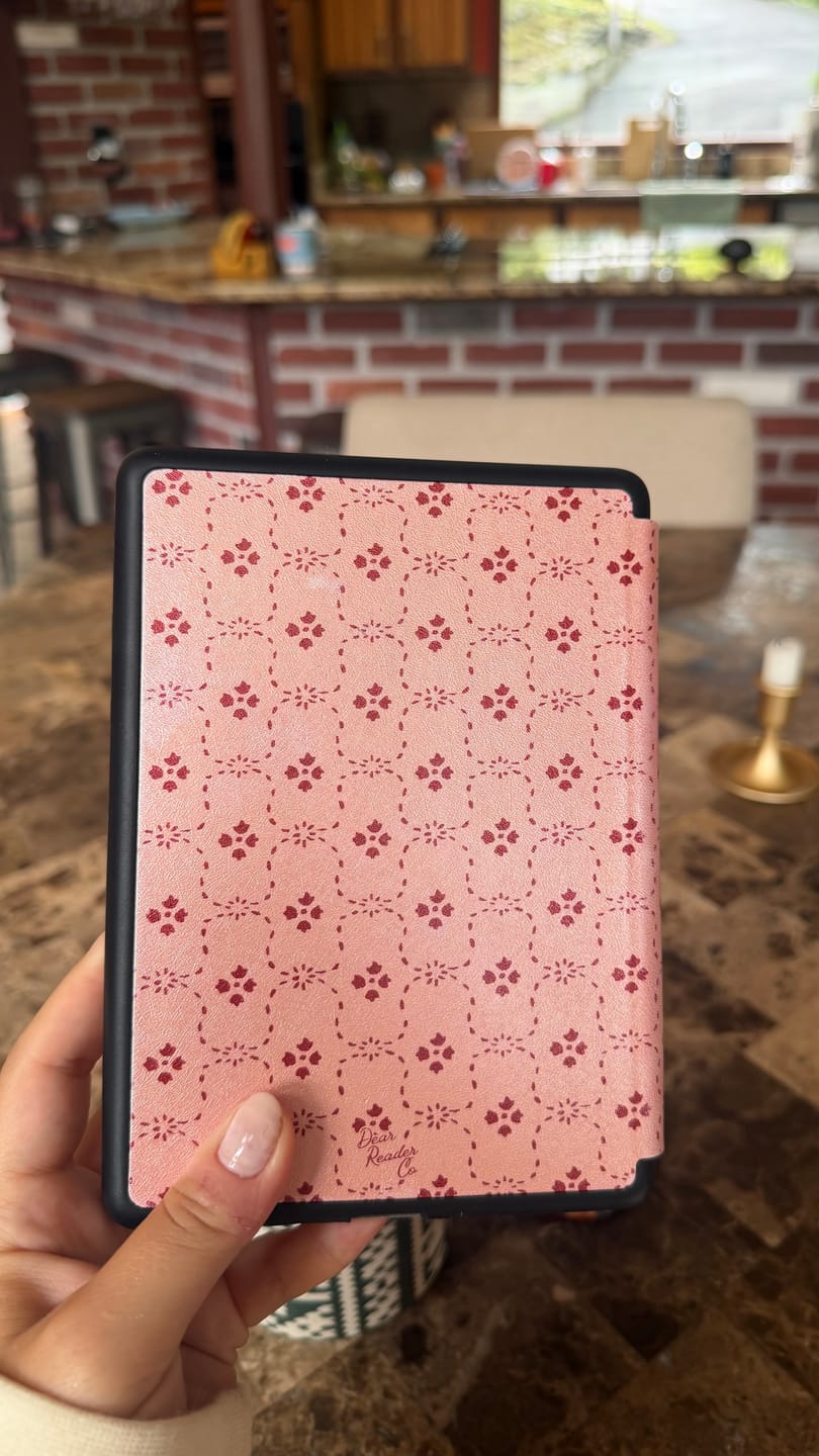 Customer photo review of Scarlet light - Kindle Case