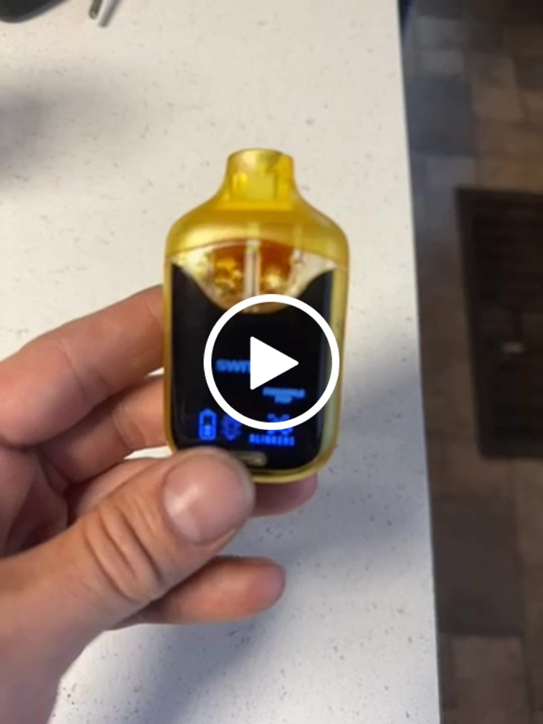 Customer video review of Switch - 2G Banana Candy/Pineapple Pop