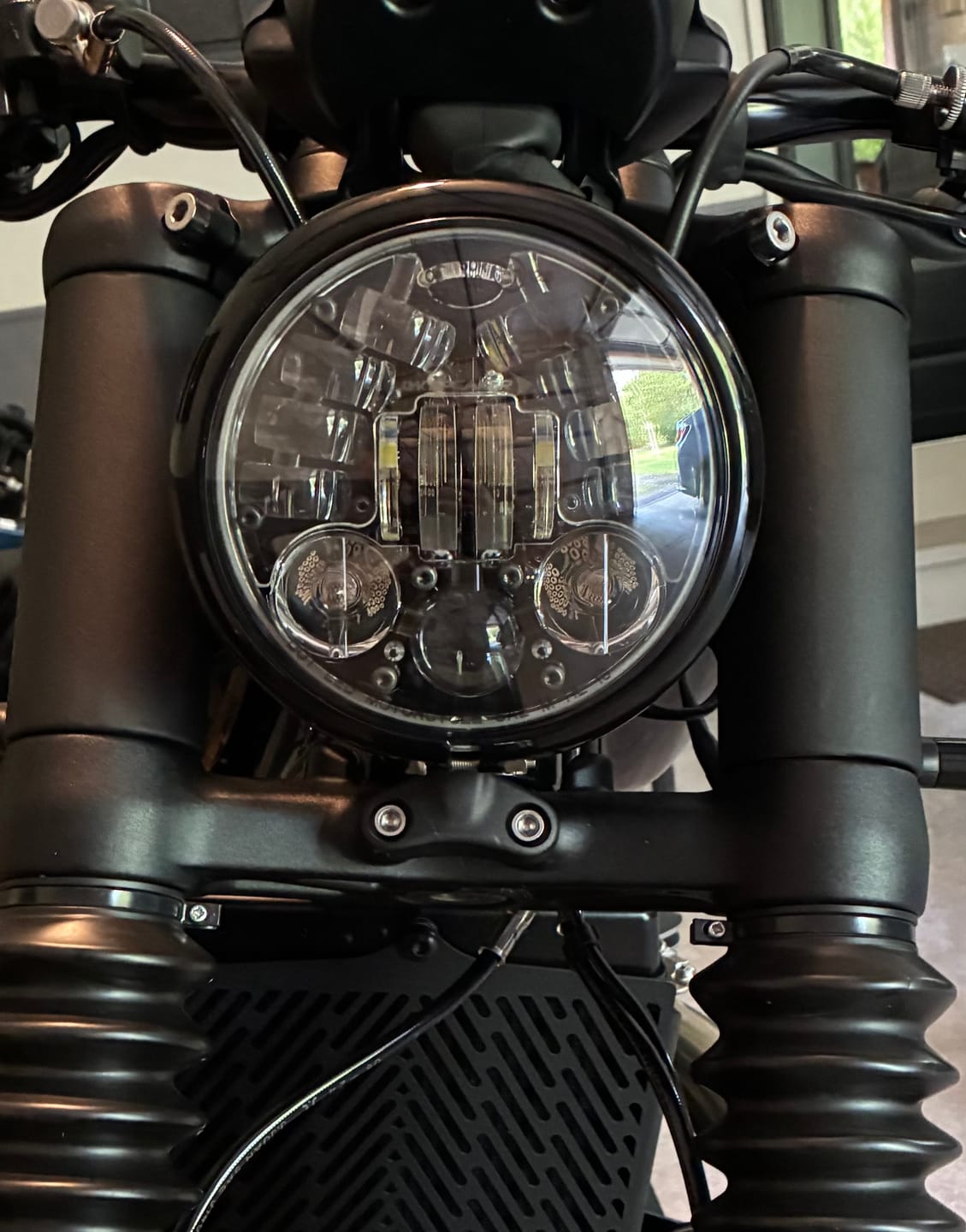 Customer photo review of Triumph Bobber - Speedmaster - JW Speaker Adaptive Plug & Play Headlight Kit