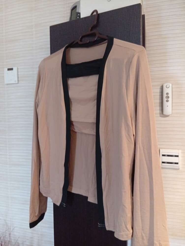 Customer photo review of Ninonine "Valerie" | Contrast Piping Faux-Layered Top